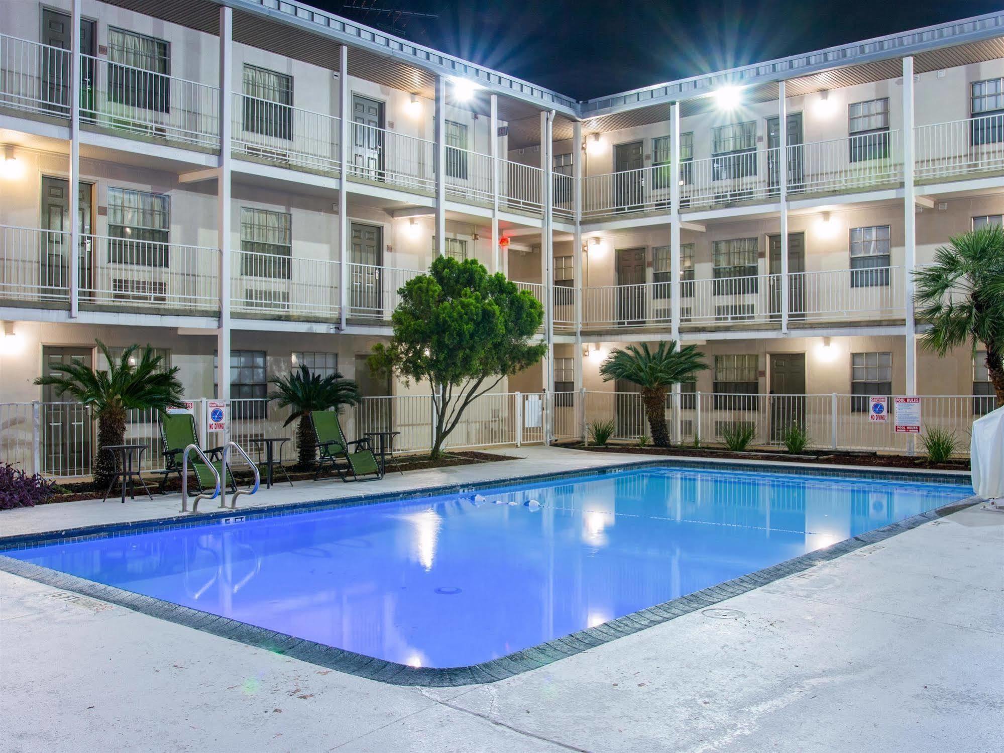 Studio 6-San Antonio, Tx - Lackland Afb Екстер'єр фото