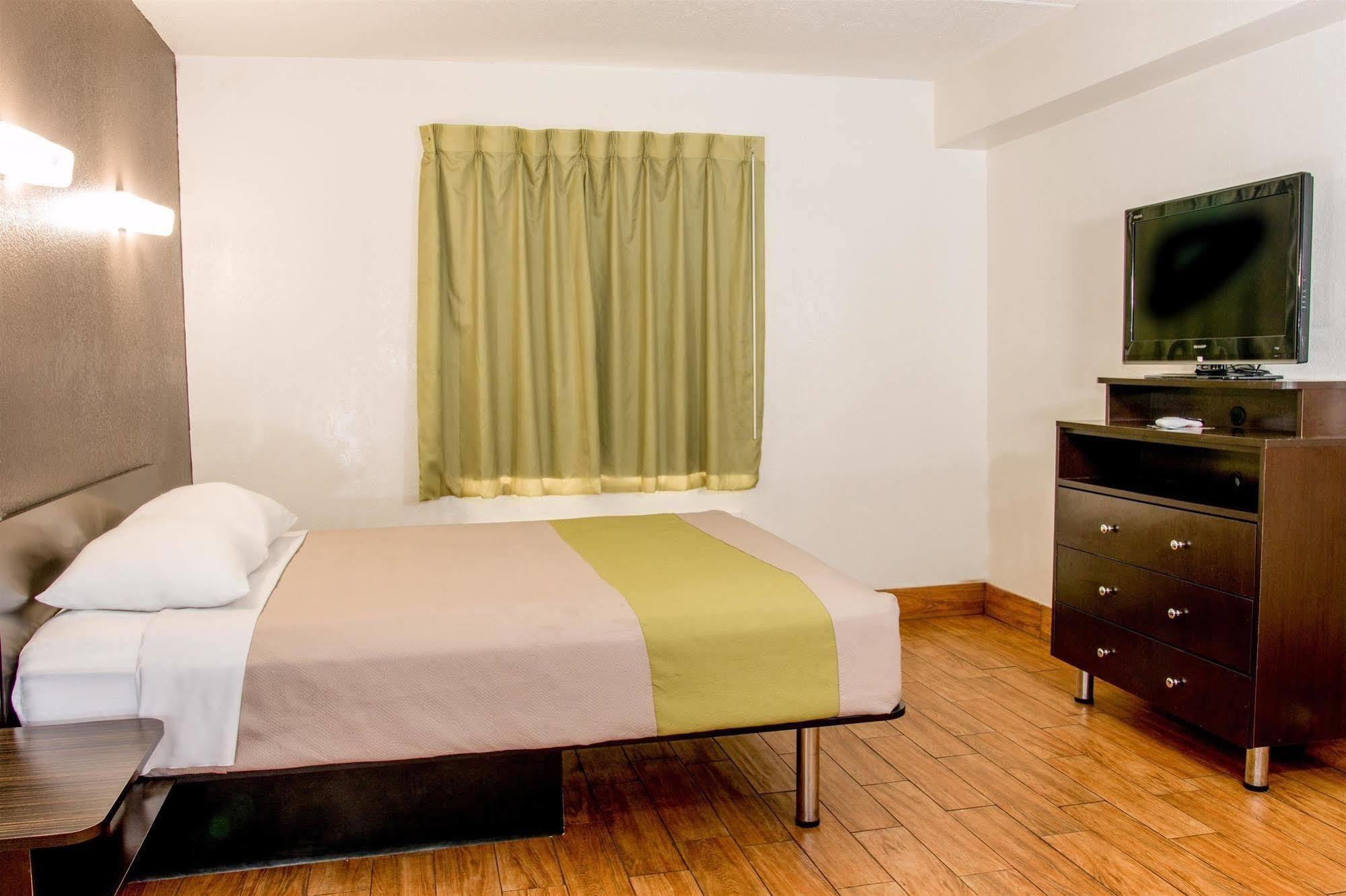 Studio 6-San Antonio, Tx - Lackland Afb Екстер'єр фото